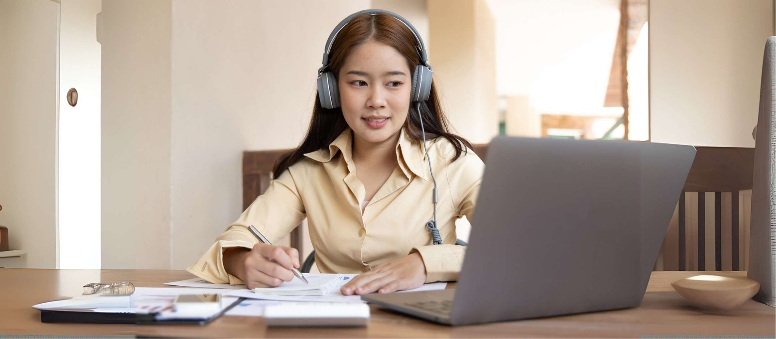 Learn Khmer online in Cambodia. Private and small group courses perfect for expats, retirees and travelers. All levels, native tutors, flexible schedules. Enroll today!